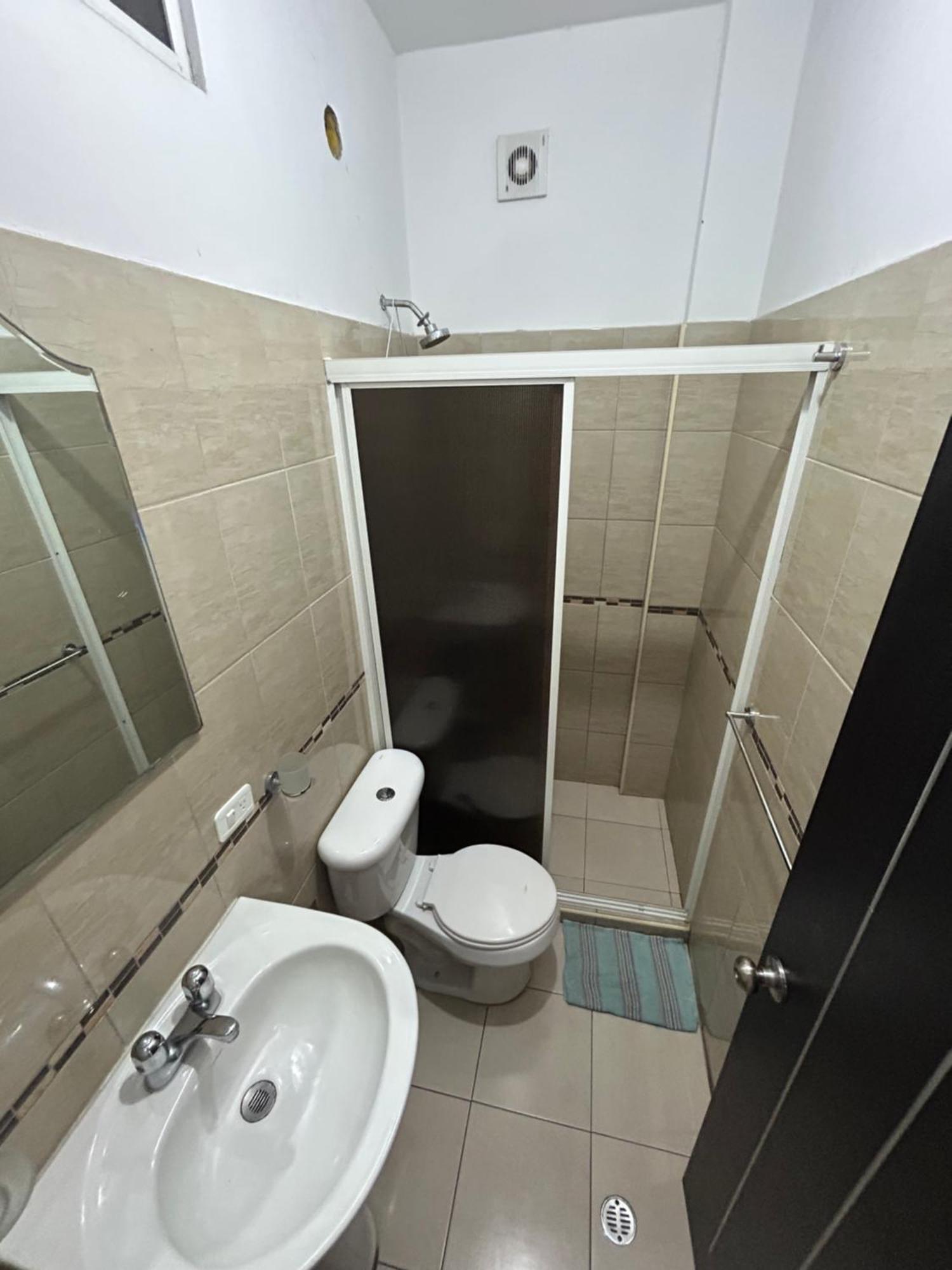 Departamentos De 2 Y 3 Habitaciones En El Centro De 만타 외부 사진